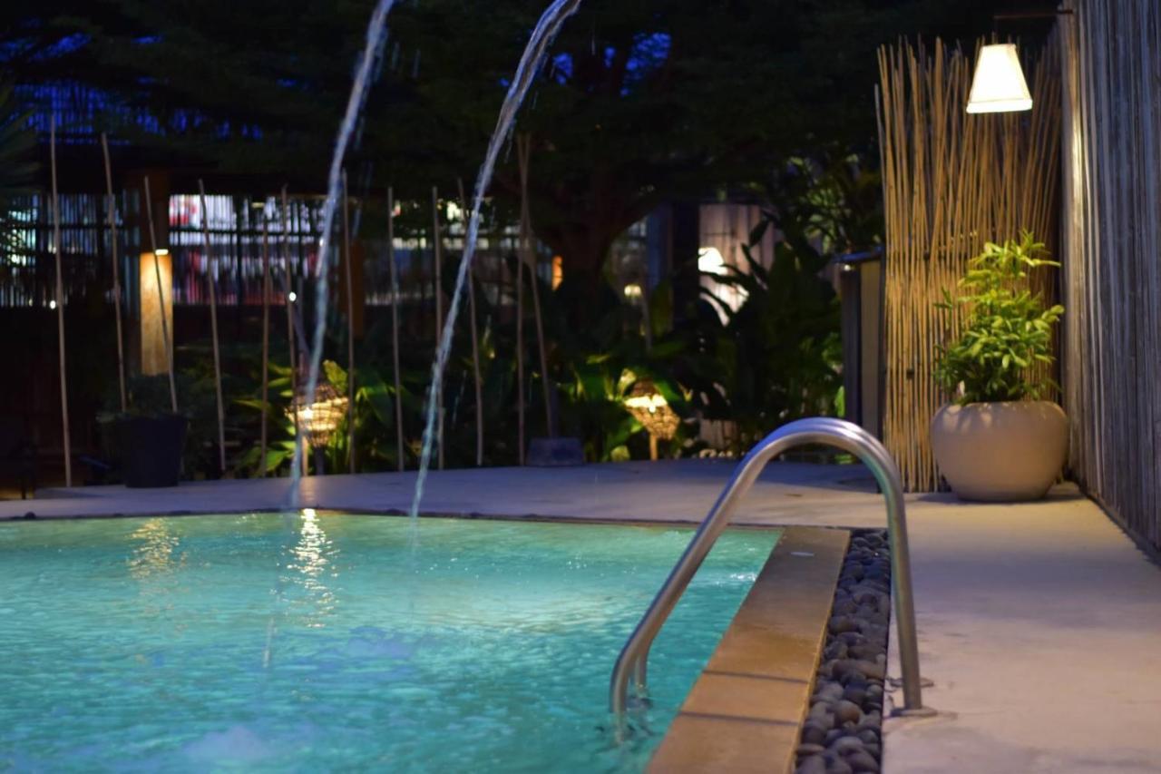Amara Resort HHQ Esterno foto