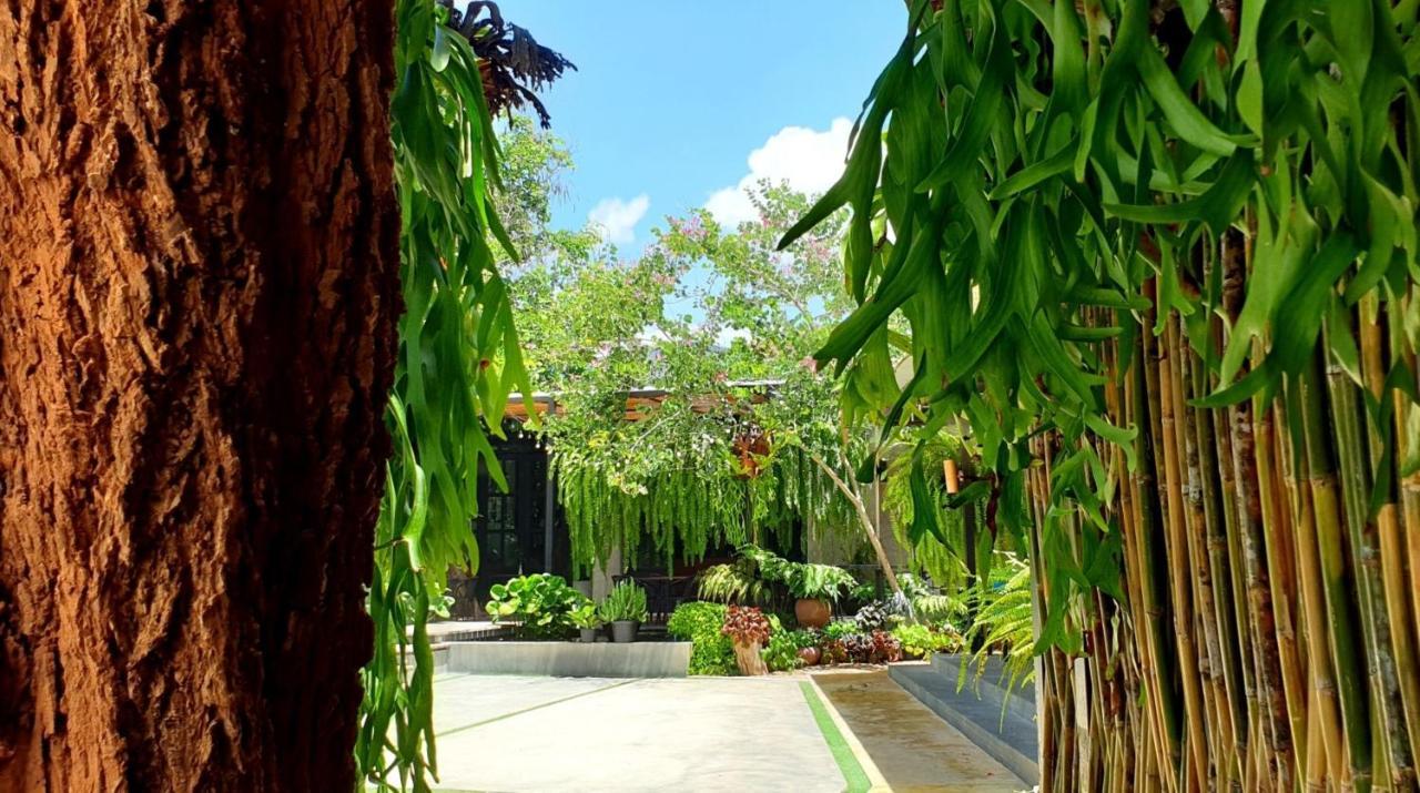 Amara Resort HHQ Esterno foto